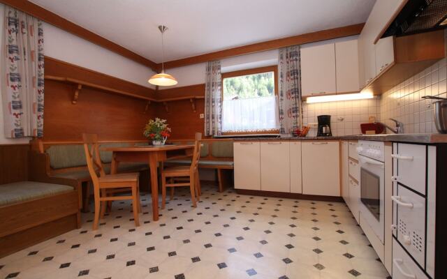 Appartementhaus Karlspitze Natur Pur