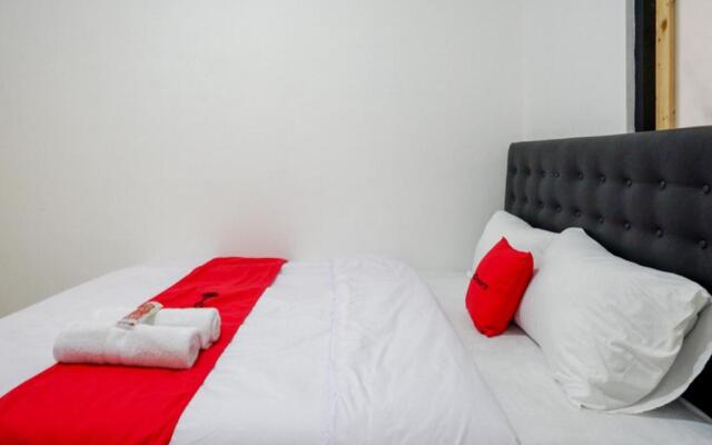 RedDoorz @ Demangan Sari Residence