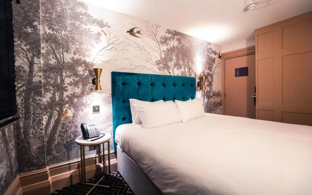Lock & Key Hotel