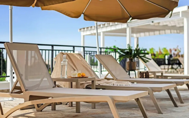 Sanders Seaview Paphos