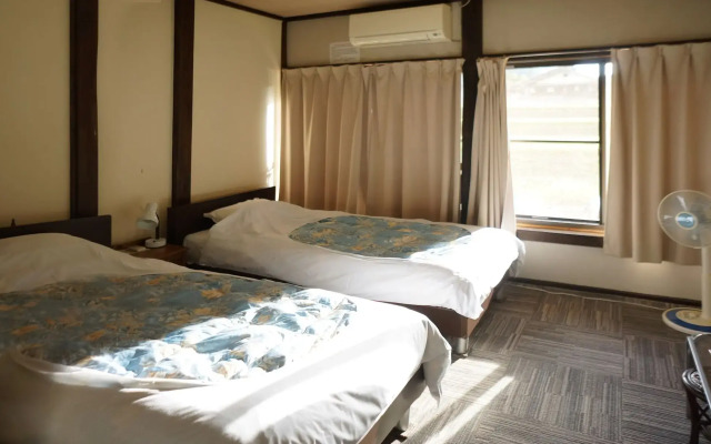 Sakura Guest House - Hostel