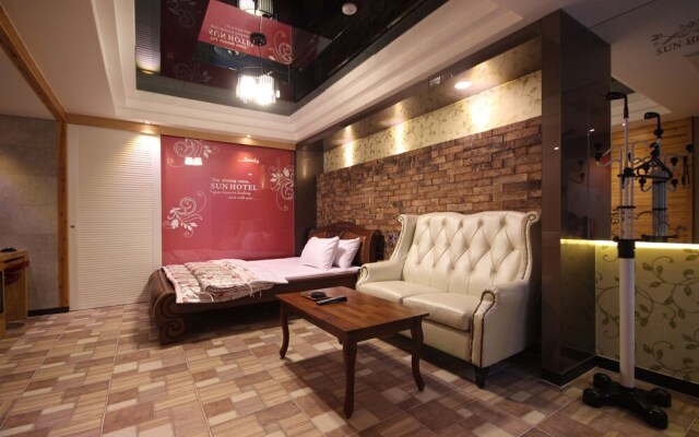 Sun Hotel