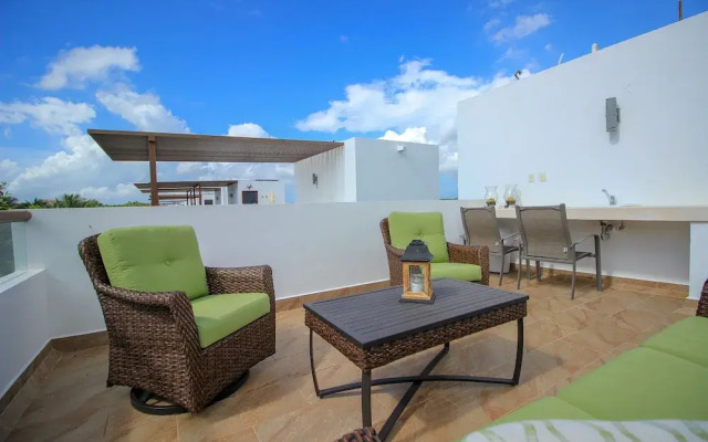Ocean View 3 Bedroom Home by Olahola