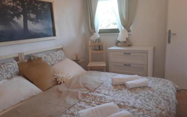 Apartments Garden Monsena