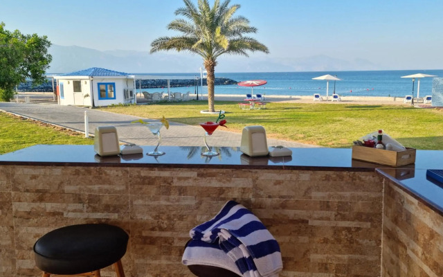 Holiday Beach Resort