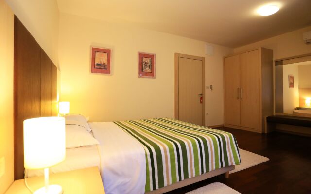 Scallop Rooms