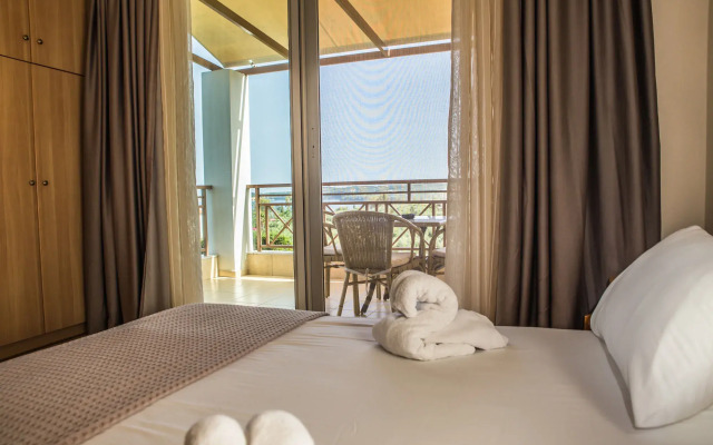 Colonides Beach Hotel