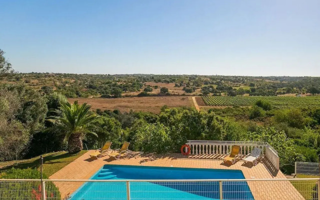 Superior Holiday Home in Albufeira With Private Pool