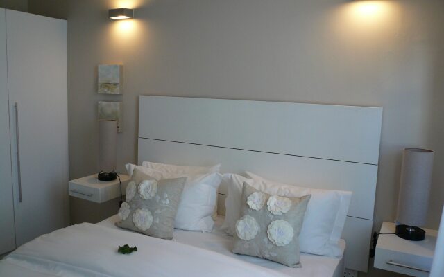 Whale Coast All-Suite-Hotel