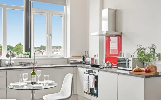 Duplex Apartments By Luxe Your Stays- Sandwell, West Bromwich