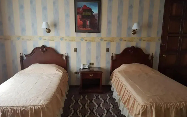 Paola Hostal