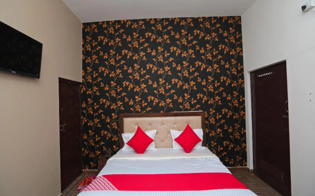 The King Palace Family Hotel by OYO Rooms