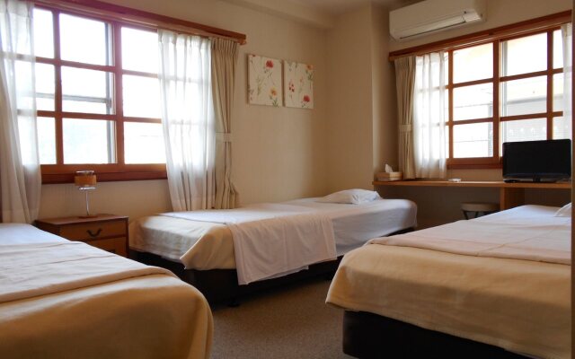 Gamagori Orange Pension