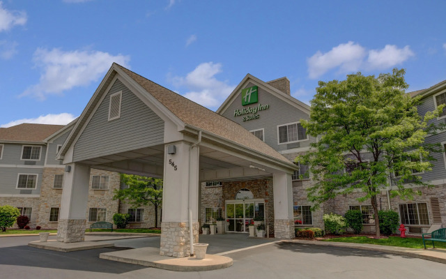 Holiday Inn Hotel & Suites-Milwaukee Airport, an IHG Hotel