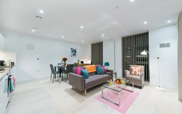 Exclusive Excel London Apartment