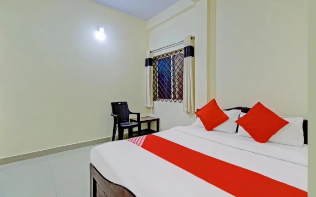 Hotel Dhanalakshmi by OYO Rooms