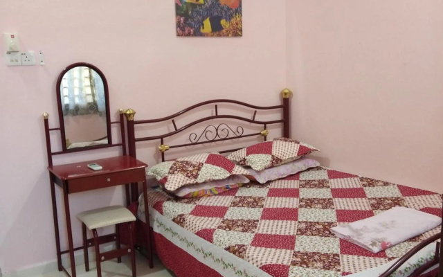 Davallia Homestay – Guest Rooms – Dungun