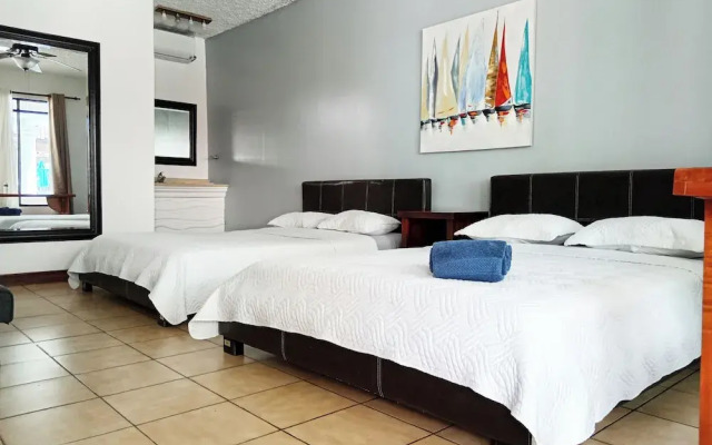 Hotel Las Brisas