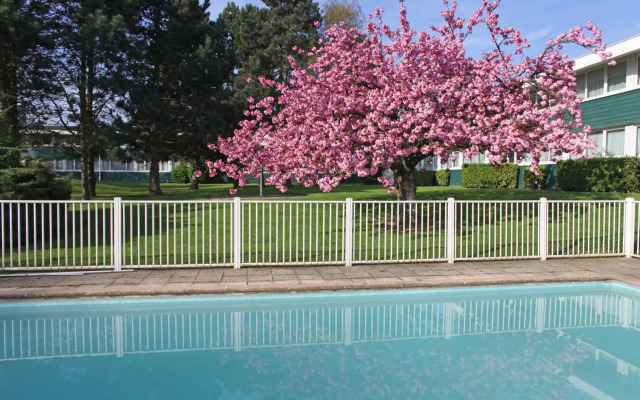 Holiday Inn Lille - Ouest Englos by IHG