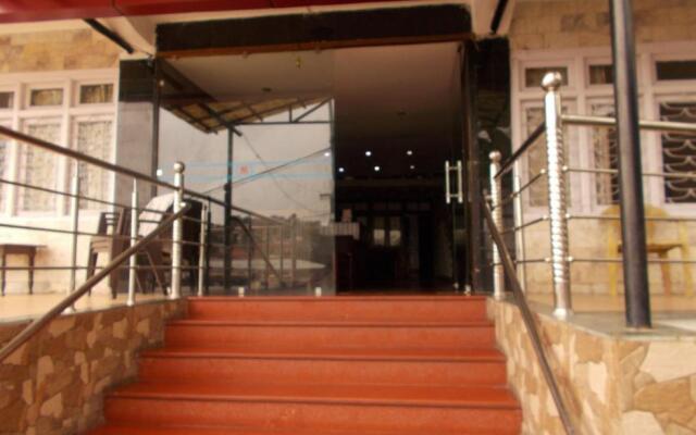 Hotel Mansarovar Palace