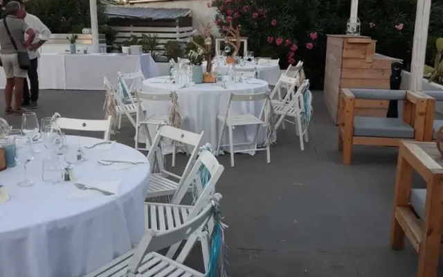 Gazebo Rooms