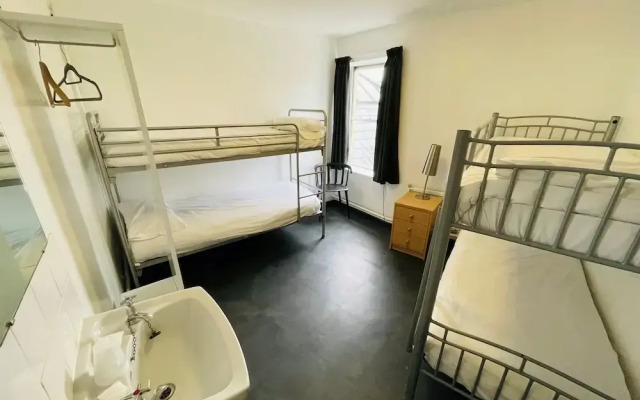 Bath YMCA - Hostel