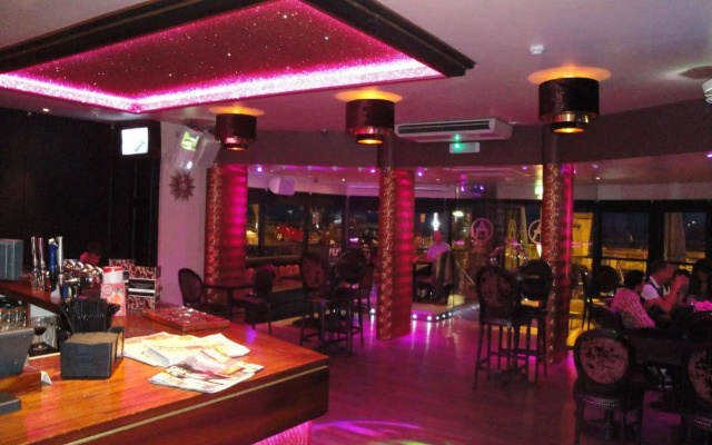Amsterdam Hotel and A Bar