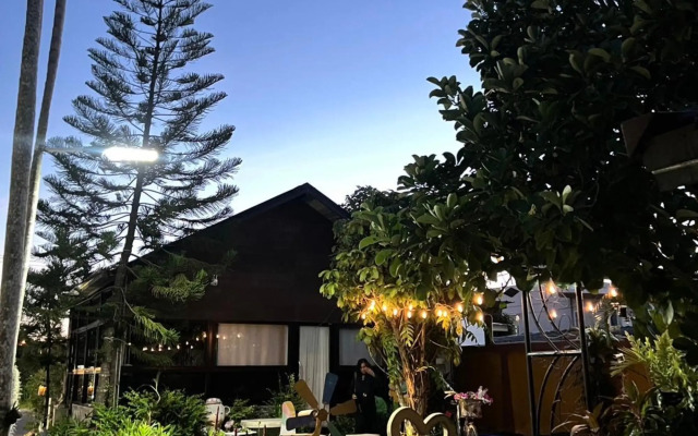 Excellence Villas & Hostel