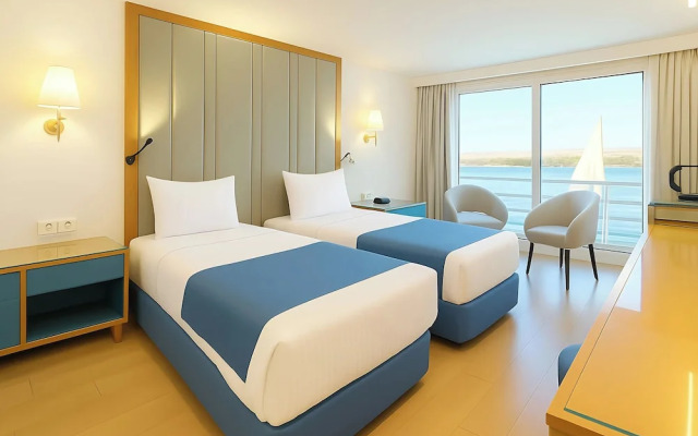 Nile Cruise Royal Queen 2 Every Wednesday from Aswan 3 nights and every Saturday from Luxor 4 nights