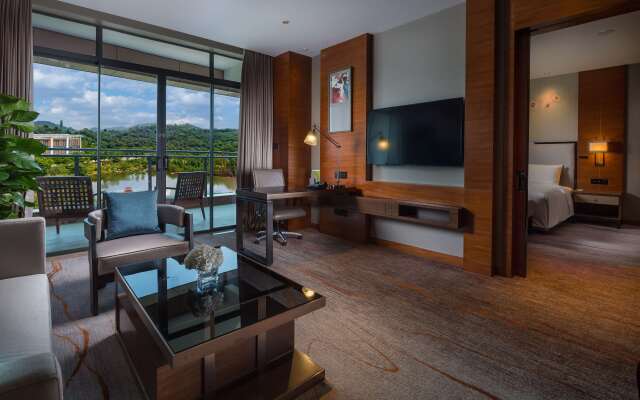 DoubleTree by Hilton Guangzhou Science City-Free Shuttle Bus Service During Canton Fair Period