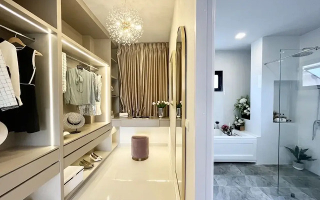 Southern Peak Pool Villa HuayYai Pattaya