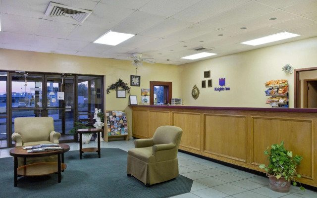 Knights Inn Brenham