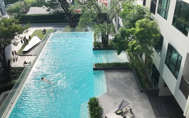 Sea View 2 Bed Room at Great Location