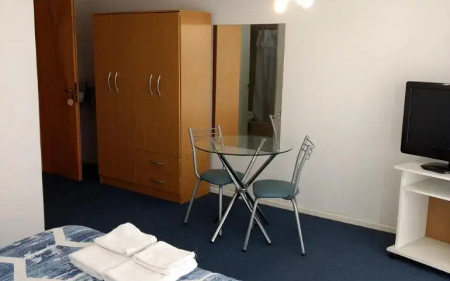 Hotel Soleares