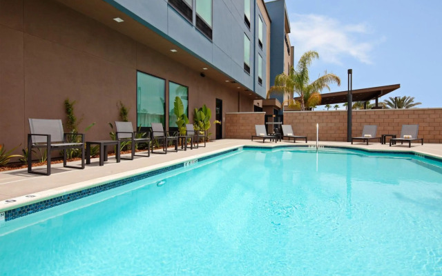 SpringHill Suites by Marriott Escondido Downtown