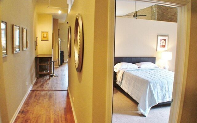 Wicker Park Bathhouse Apartments