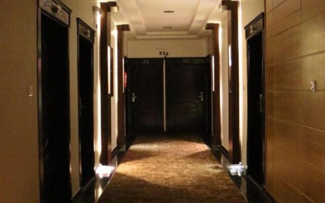 Al Joon Aparthotel