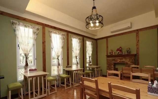 Bear Homestay