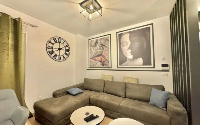 Modern One Bedroom Apartment
