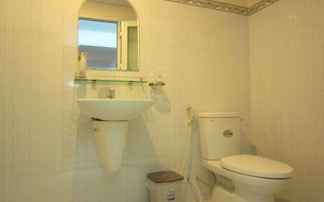 Hoang Long Hotel