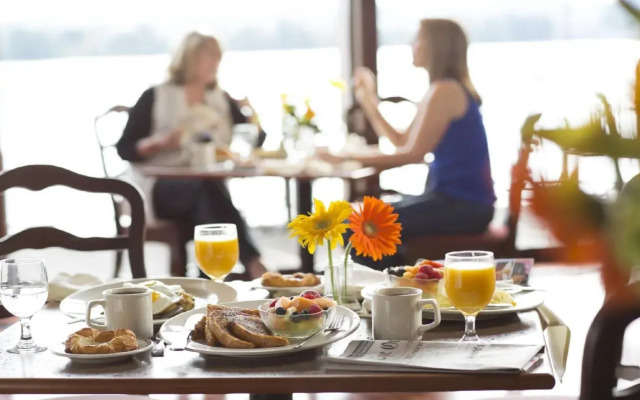Holiday Inn Portland - Columbia Riverfront by IHG