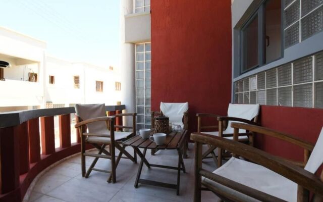 Sunshine Apt- Unique Holidays by the Sea