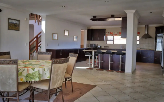 Shallow Water Inn Guesthouse