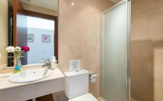 Residencial Llenaire Apartment