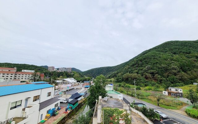Suanbo Hot Spring Healing Hotel