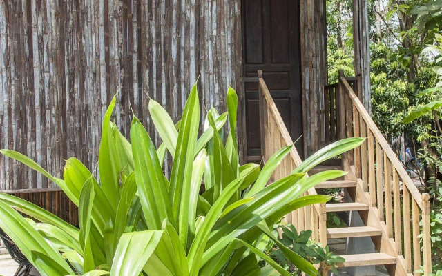 Palm Village Resort & Spa