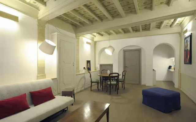 Raffaello Charmsuite