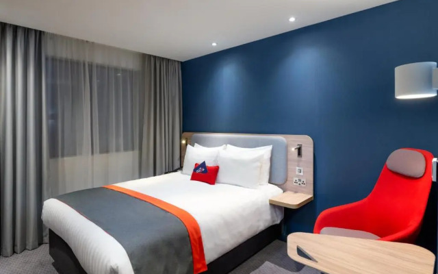 Holiday Inn Express London Heathrow T4 by IHG