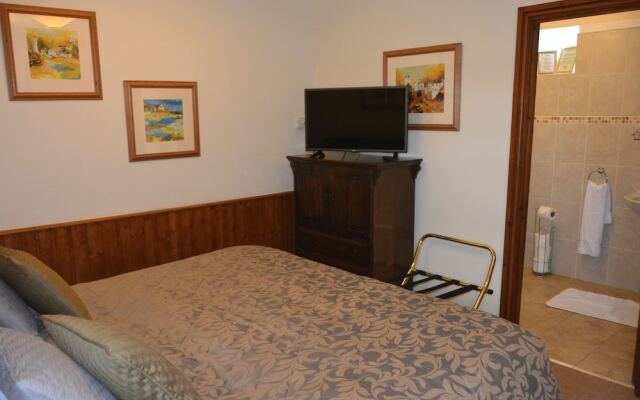The Crown Country Inn