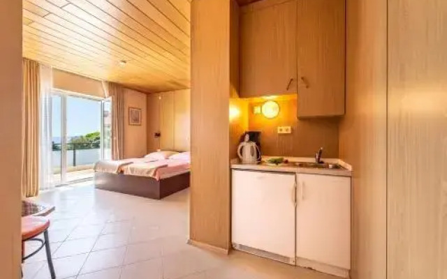 Apartments Villa Maelise